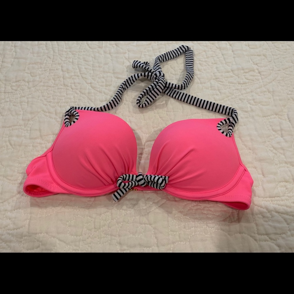‼️SUMMER SALE‼️Victoria’s Secret Bikini Top